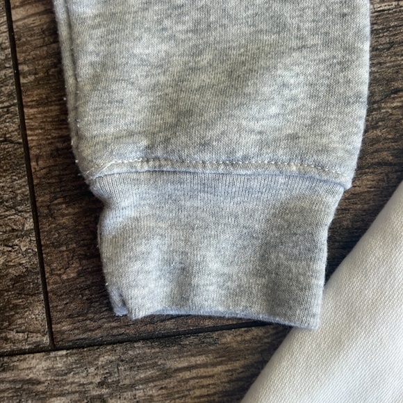 Athletics work Disney sweatshirt - Picture 5 of 11